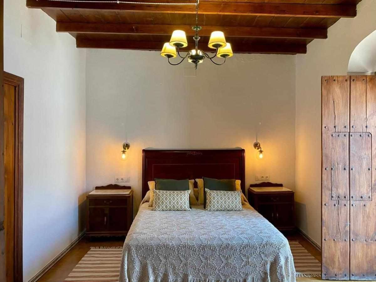 La Casona De La Sierra Villa Higuera De La Sierra  Exterior photo